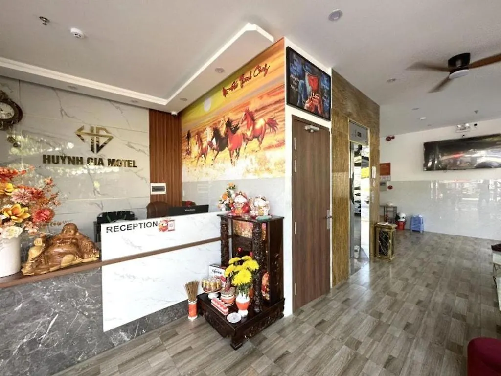 Oyo 1193 Huynh Gia Hotel Da Nang 3*,